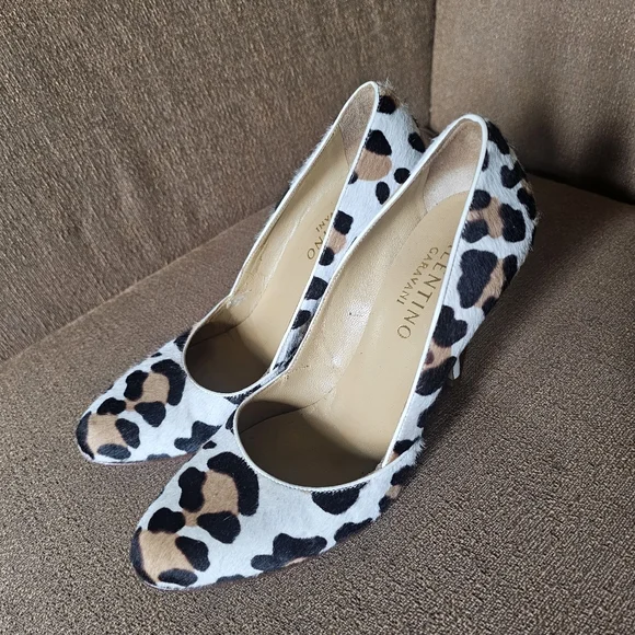 Valentino Garavani Leopard Print Heels Size 38